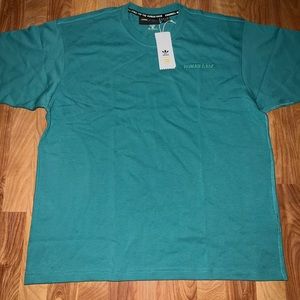 Adidas Originals Human Race Men T-Shirt Size:(M)